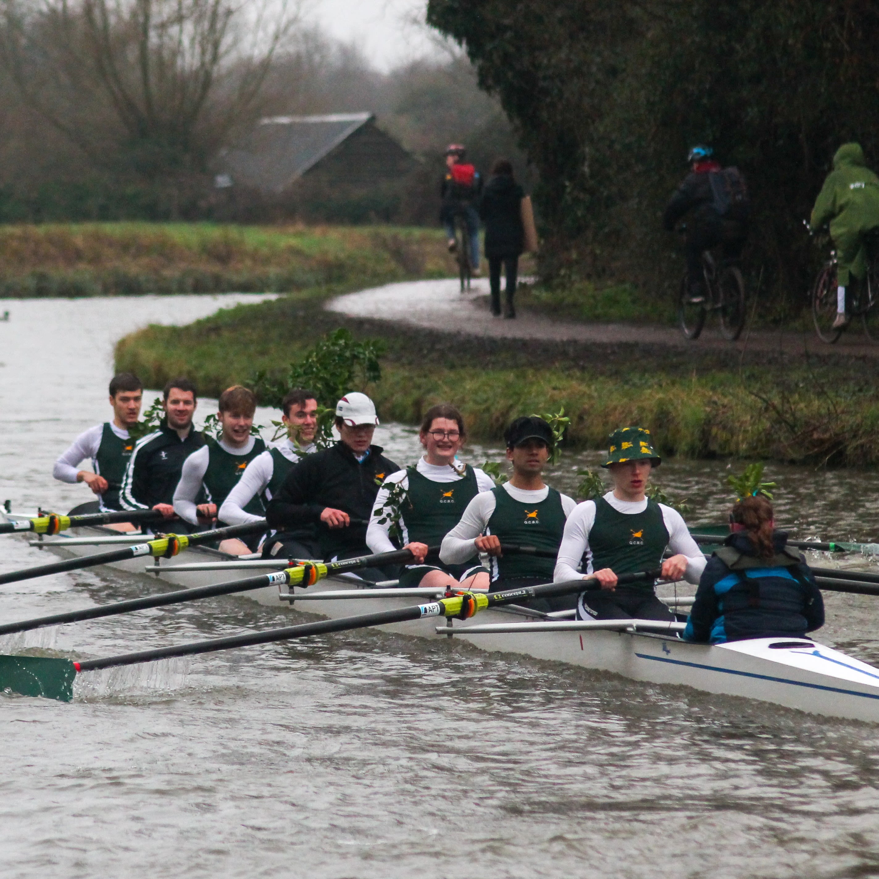 Men rowing
