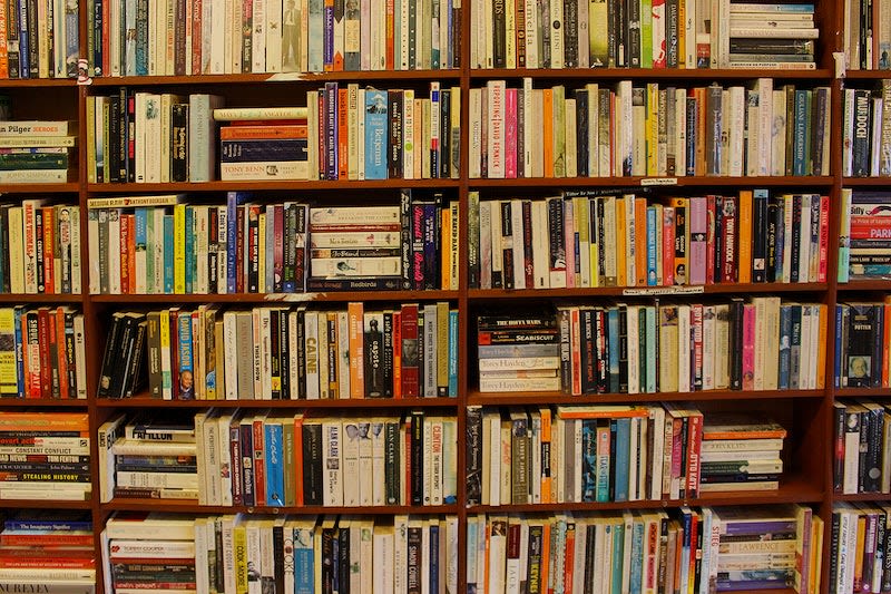 Photo of students in Queens' Library